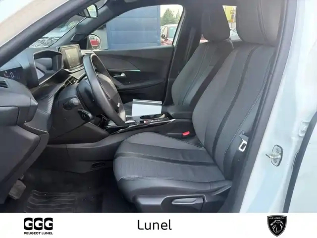 Peugeot 2008 electrique 136 ch — photo 9