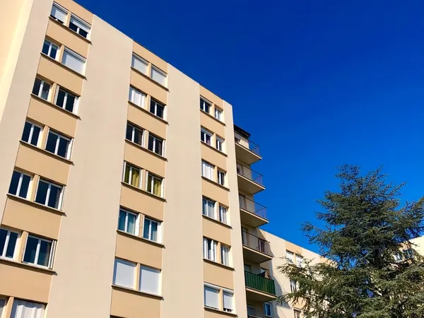 Loue studio 28m² vue imprenable avec parking et cave privatif - Dijon (21)