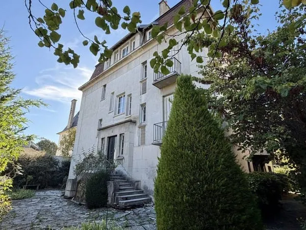 Appartement 6 pièces 144 m²