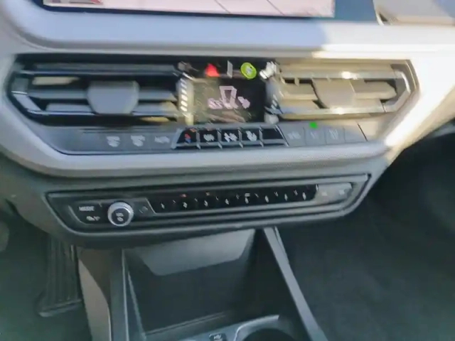 Bmw Serie 1 118i 136 ch dkg7 — photo 13
