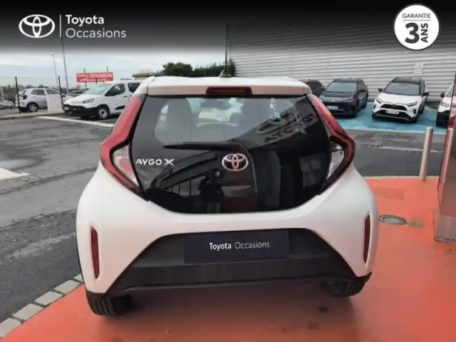 Toyota Aygo x 1.0 vvt-i 72ch dynamic — photo 4