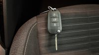 Peugeot 208 1.2 PureTech 100ch S&S Style EAT8 — photo 16
