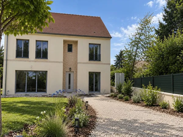 Maison 8 pièces 220 m²