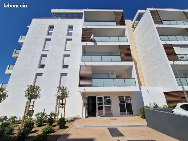 Location vide appartement T2 49m²