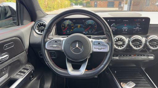 Mercedes Classe GLB 200 d 2.0 d 16V 8G-TRONIC 150 cv - AMG Line – 2021 – 93879 km – Diesel – Boîte Automatique — photo 37