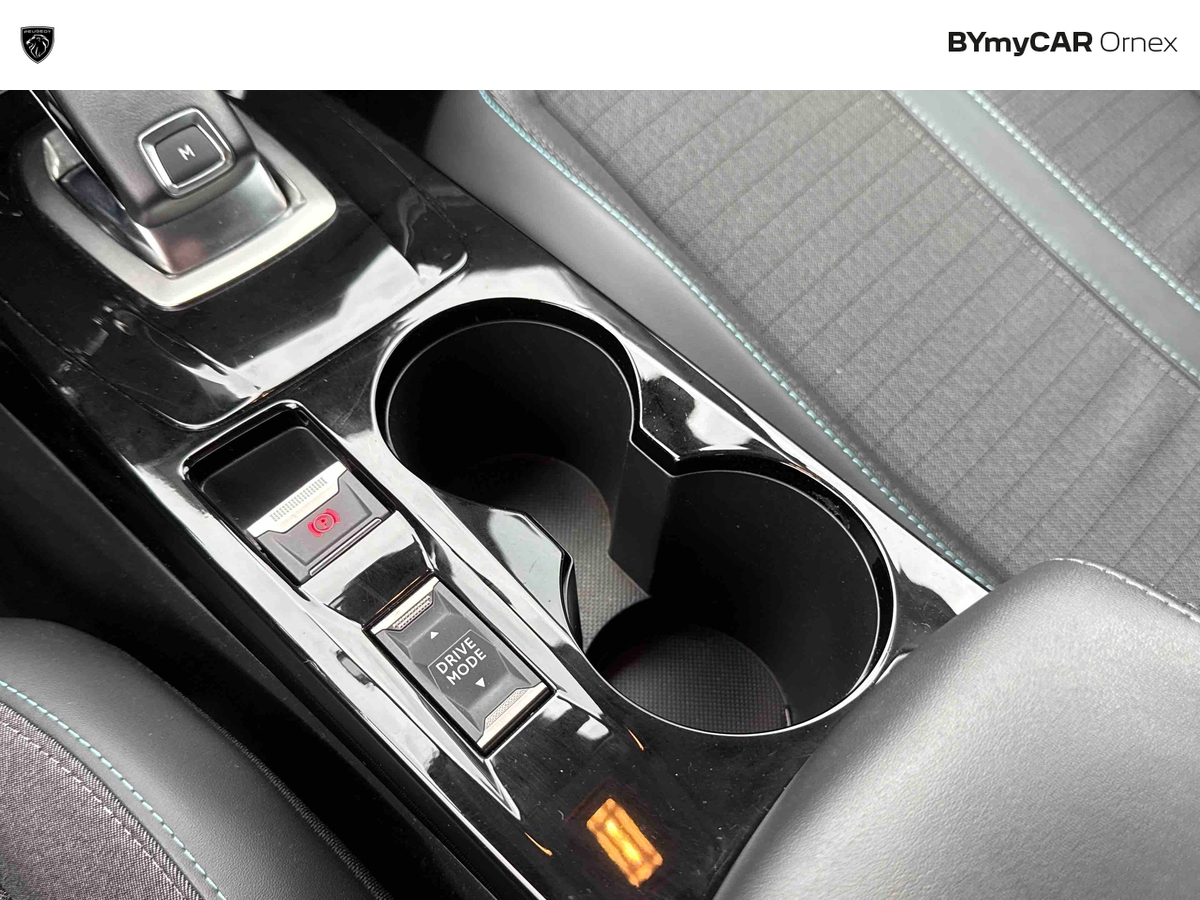 Peugeot 208 PureTech 100 S&amp;S EAT8 — photo 35
