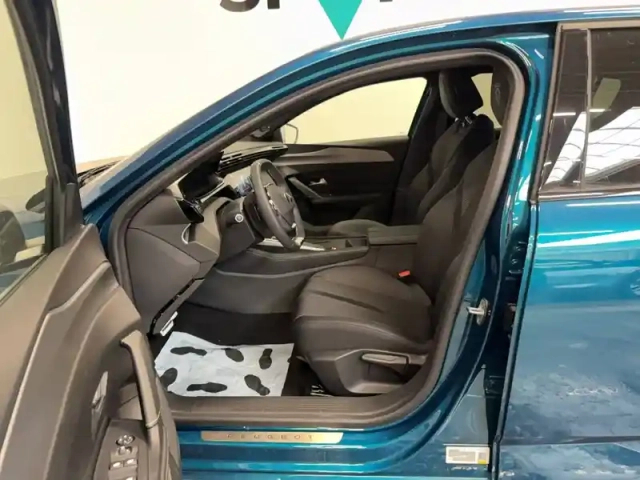 Peugeot 308 phev 225 e-eat8 — photo 7