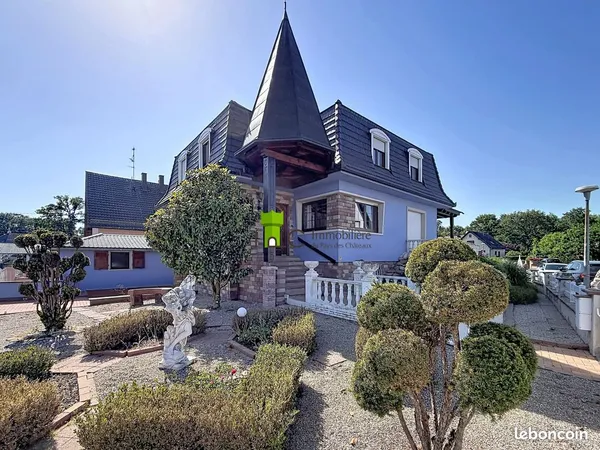 Maison 8 pièces 202 m²