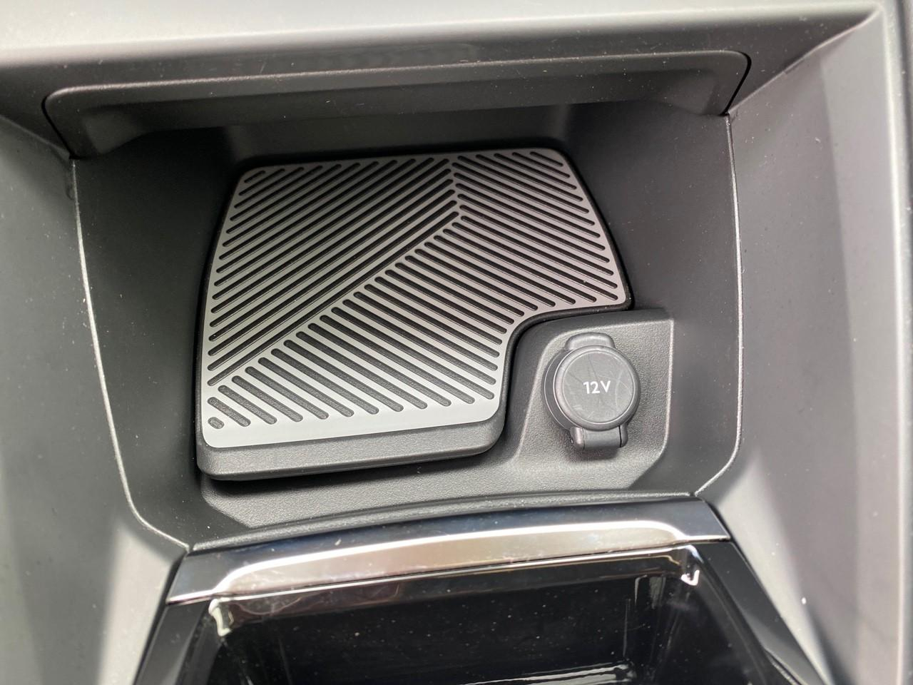 Citroën C4 puretech 130ch s&s shine pack eat8 — photo 15