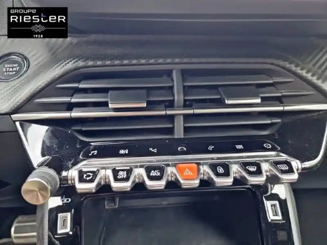 Peugeot 2008 puretech 130 s&amp;s eat8 — photo 15