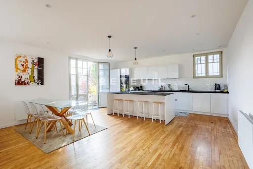 Maison 7 pièces 193 m²
