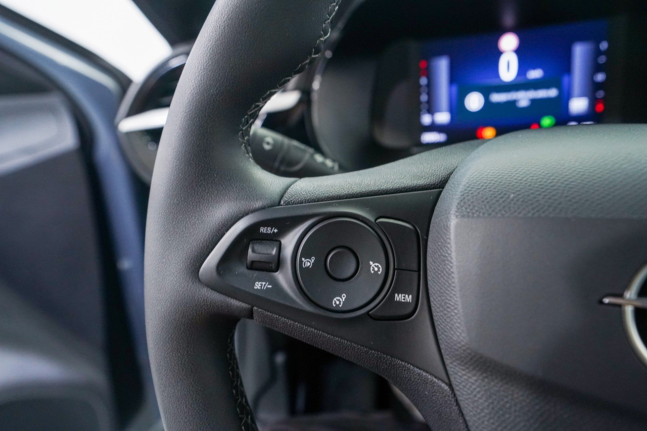 Opel Corsa — photo 21