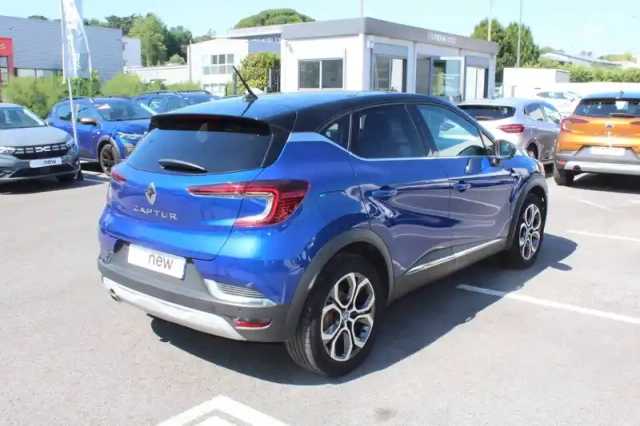 Renault Captur tce 155 edc fap — photo 5