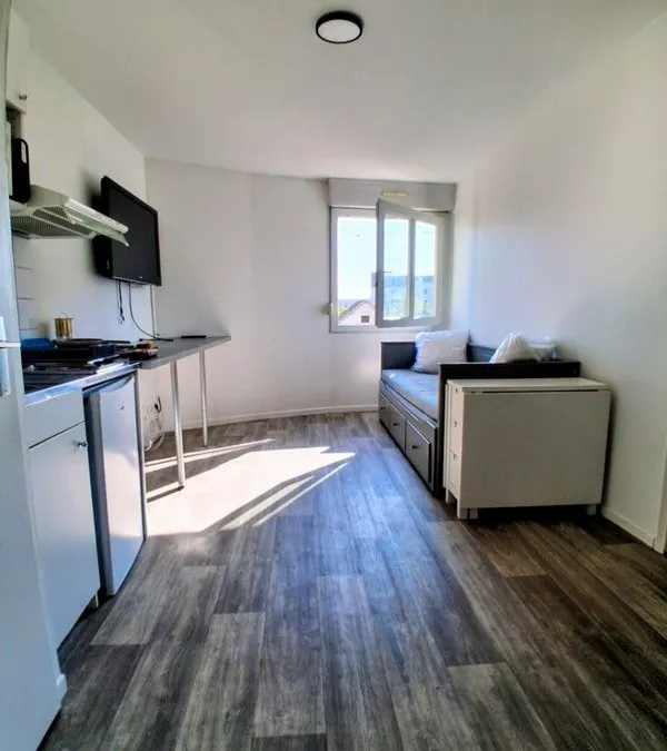 Photo 1