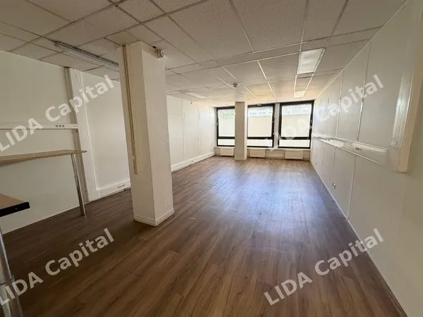 Bureau 432 m²