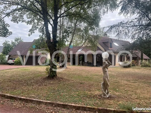 Pavillon en viager 7 pièces 193 m²