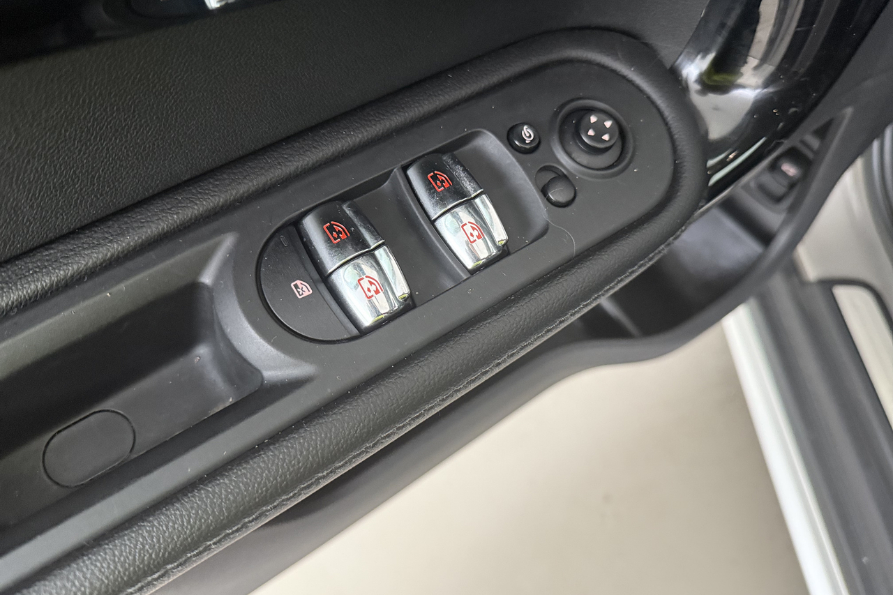 Mini Countryman — photo 15