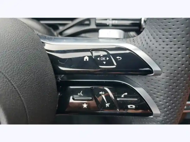 Mercedes Glc 300 e  hybrid eq 4matic — photo 16