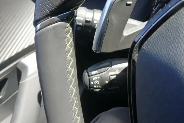Peugeot 2008 puretech 130 s&amp;s eat8 — photo 31