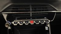 Peugeot 2008 1.2 Hybrid 145ch Style e-DCS6 — photo 26