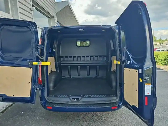 Ford Custom fg 300 l1h1 2.0 ecoblue 130 s&amp;s cabine approfondie limited bva6 7cv — photo 11