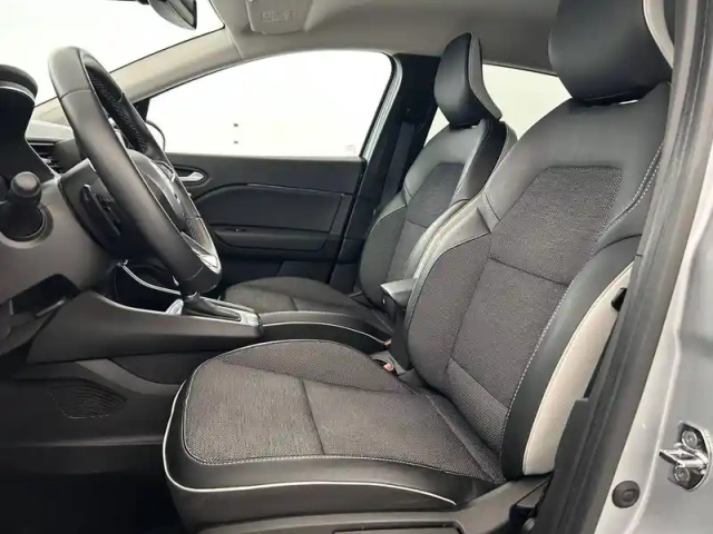 Renault Captur tce 140 edc - 21 — photo 48