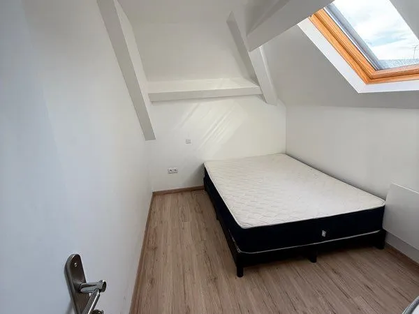 Chambre meublée en colocation - 450 tout compris - La Ville-du-Bois (91620)
