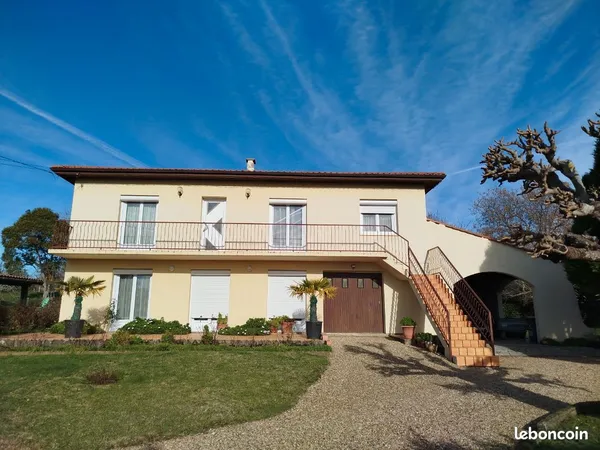 Maison familiale 9 pièces
