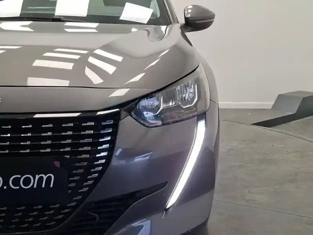 Peugeot 208 puretech 100 s&amp;s bvm6 — photo 36