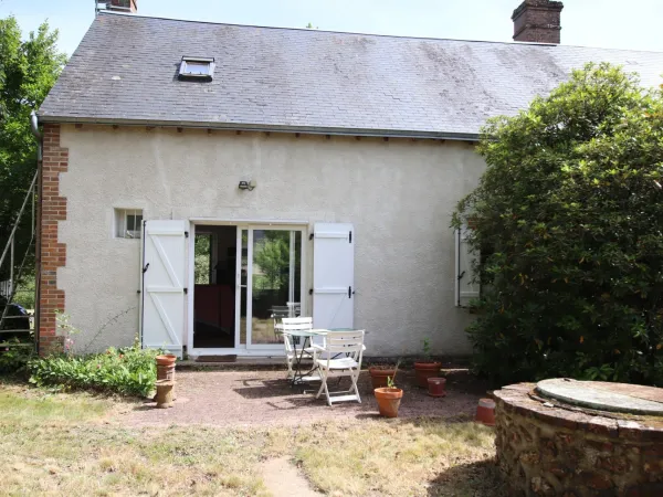 NANCAY, 12 kms de la sortie Autourte A71 SALBRIS, maison de campage avec jardin en excellent état