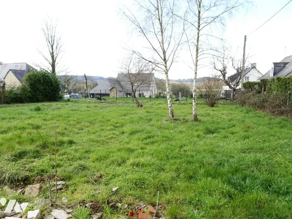 Terrain 623 m²