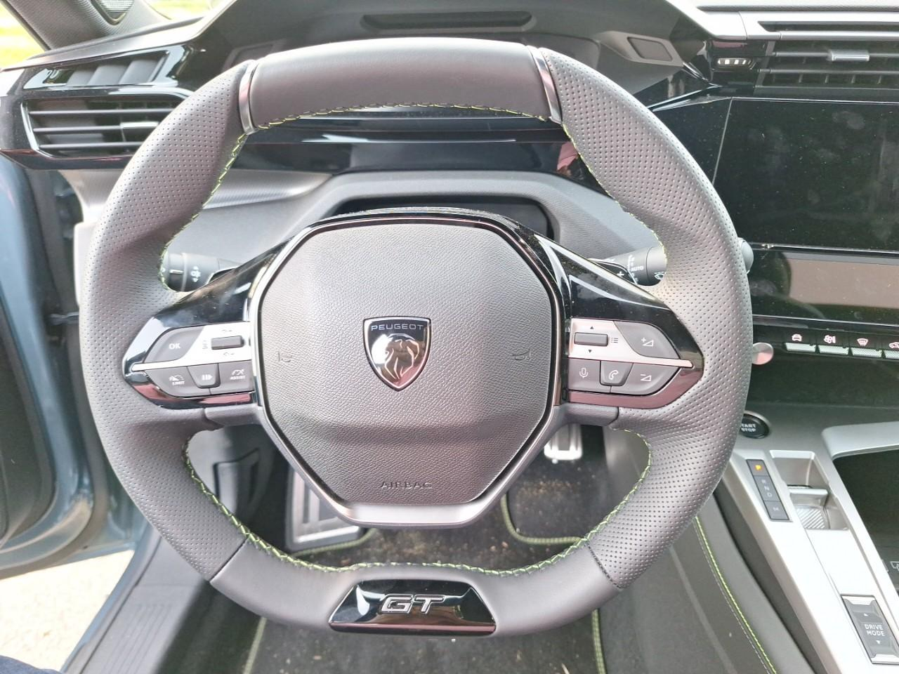 Peugeot 308 sw 1.2 hybrid 145ch gt exclusive e-dcs6 — photo 13