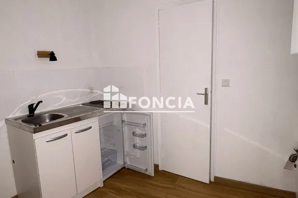 Studio 1 pièce 17 m²