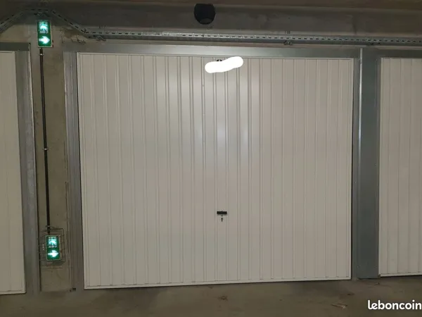 BOX fermé 13 m², 1er sous-sol, part-Dieu-gare