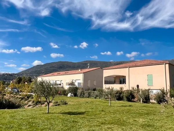 Appartement Vente Carros 2p 43m² 269000€