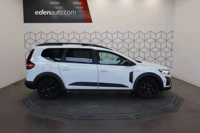 Dacia Jogger eco-g 100 5 places — photo 6