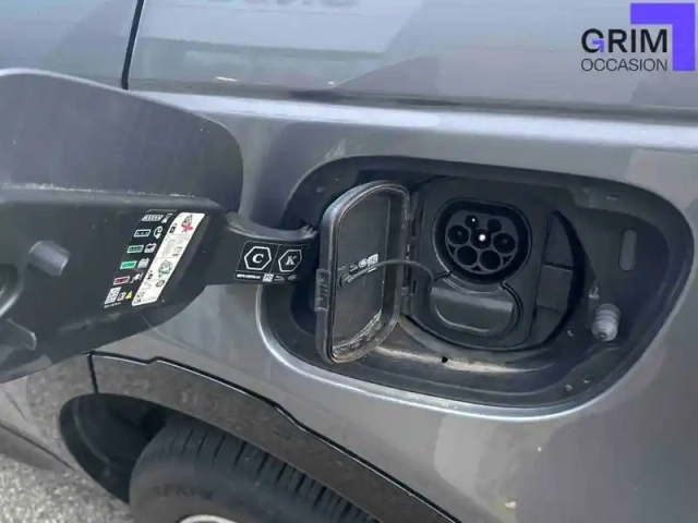 Land Rover Discovery Sport p270e phev awd bva — photo 23