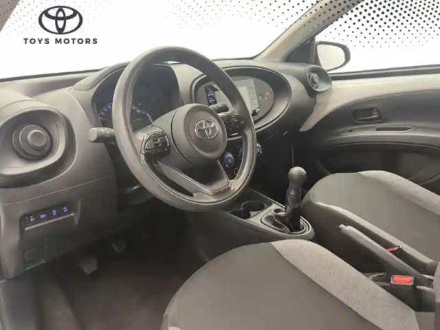 Toyota Aygo 1.0 s-cvt 72 dynamic — photo 9