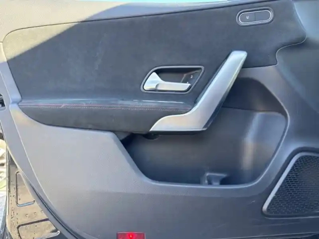 Mercedes Classe A 200 amg line — photo 17