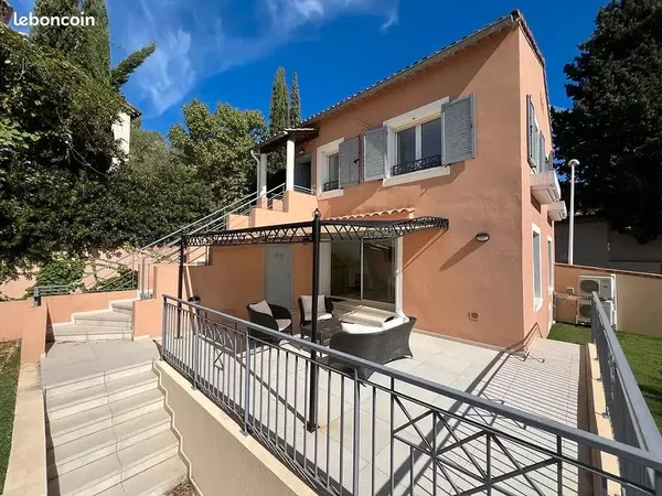 Maison jolie vue mer 4 pièces 93 m²