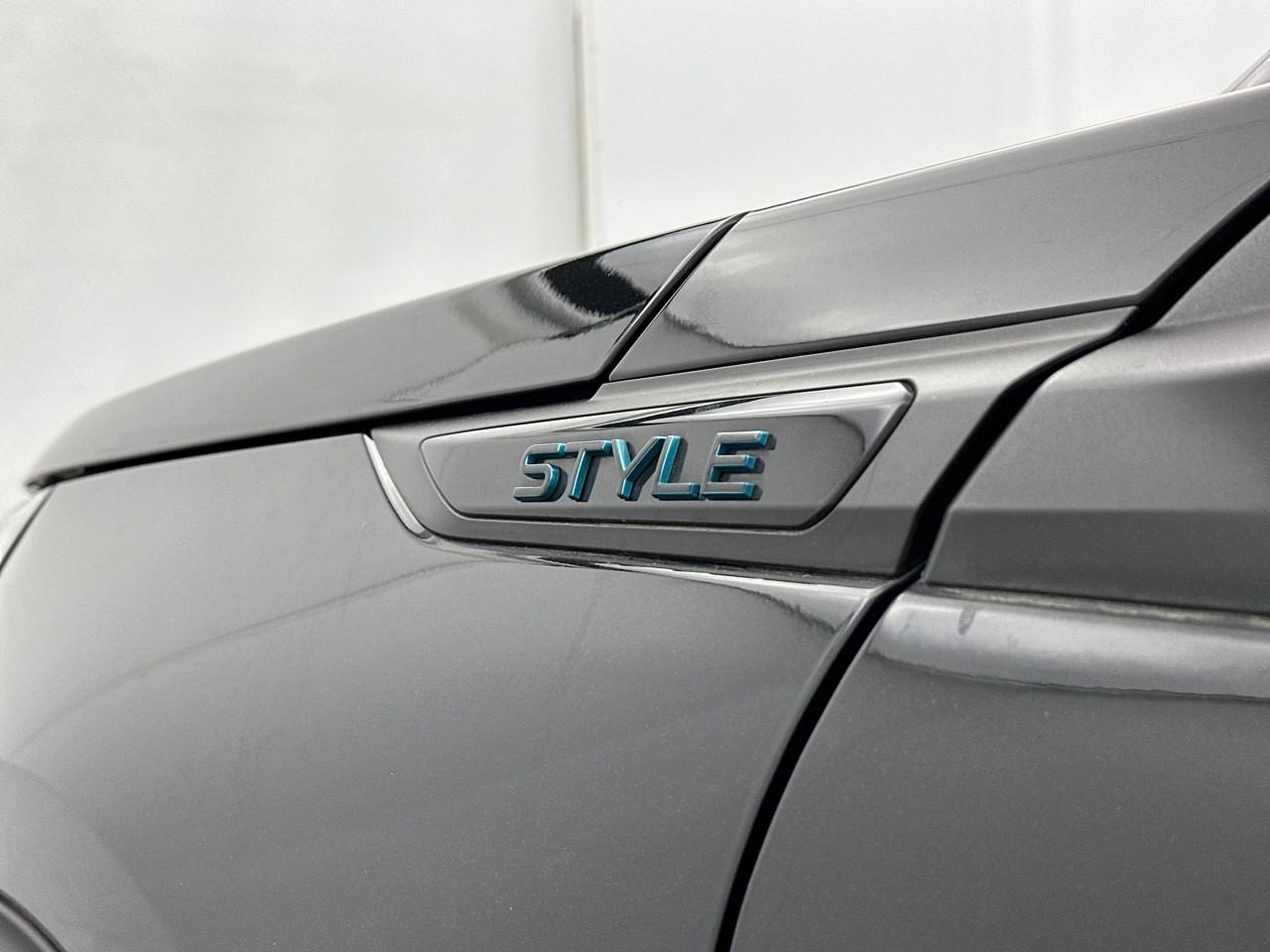 Peugeot 2008 puretech 130 s&s eat8 style — photo 32