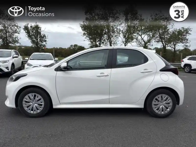 Toyota Yaris 120 vvt-i dynamic business 5p mc24 — photo 9