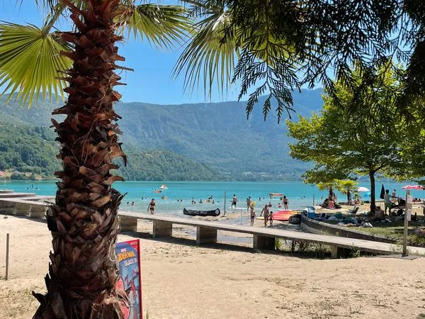 Location, emplacement, base de loisirs bord de lac
