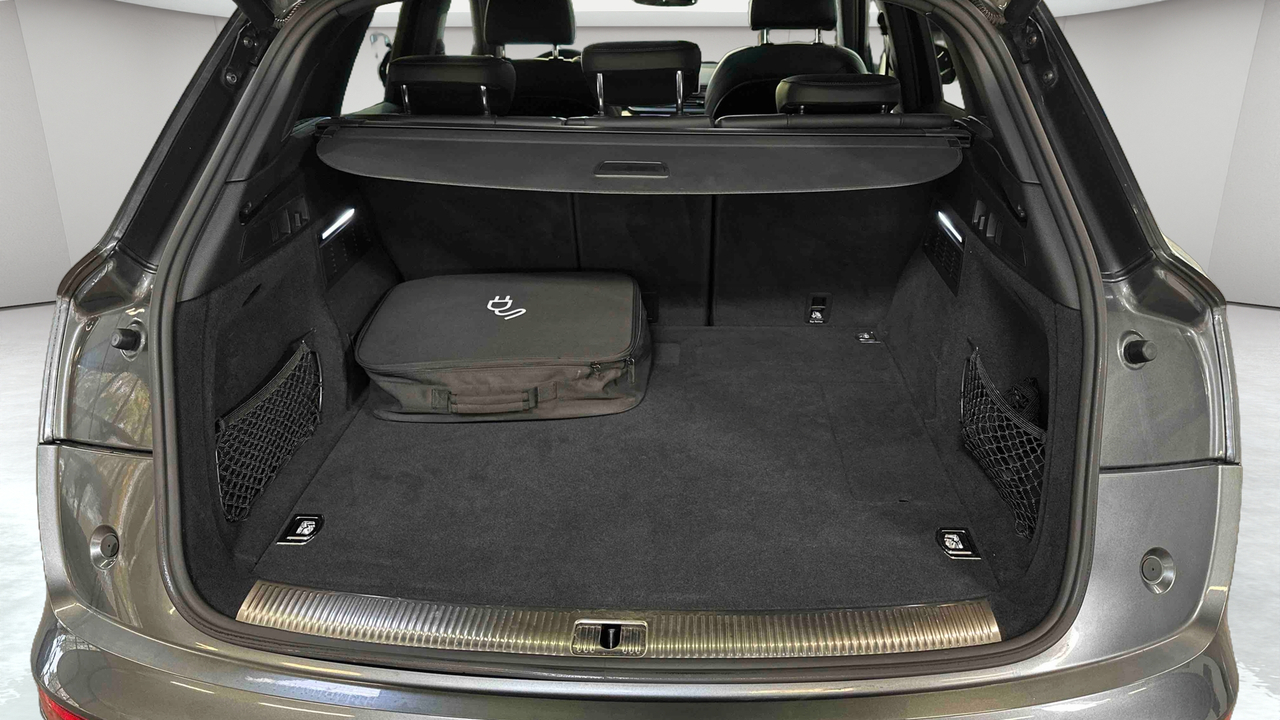 Audi Q5 55 TFSI e 367 S tronic 7 Quattro — photo 16