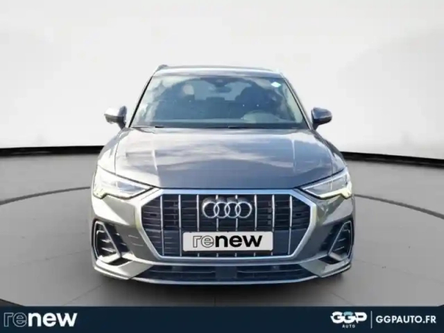 Audi Q3 45 tfsi e 245ch s line s tronic 6 — photo 8