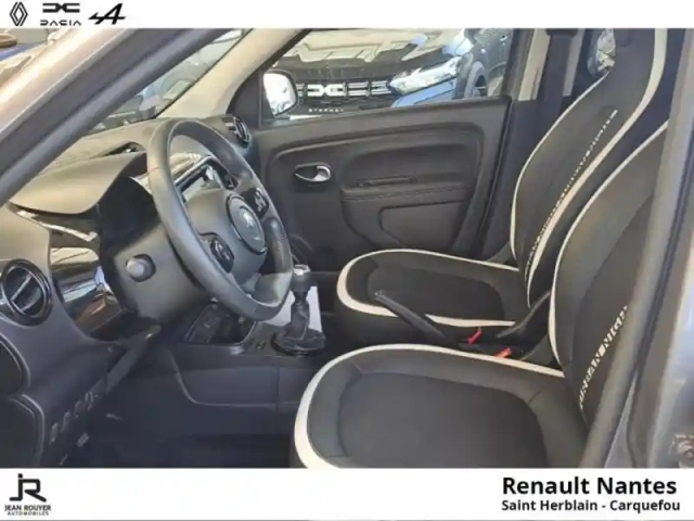 Renault Twingo 1.0 sce 65ch urban night — photo 11