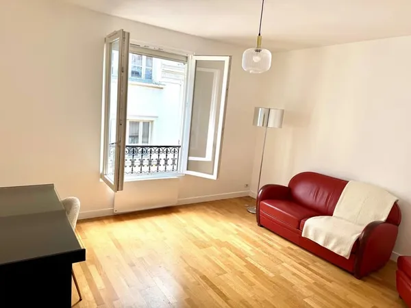 PARIS 17 EME - RUE FOURCROY / PROCHE AV NIEL ET AV DE WAGRAM - BEAU STUDIO