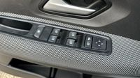 Dacia Sandero 1.0 TCe 90ch Expression — photo 16