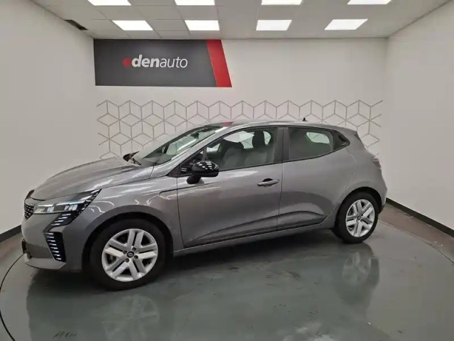 Renault Clio blue dci 100 ch gsr2 — photo 32