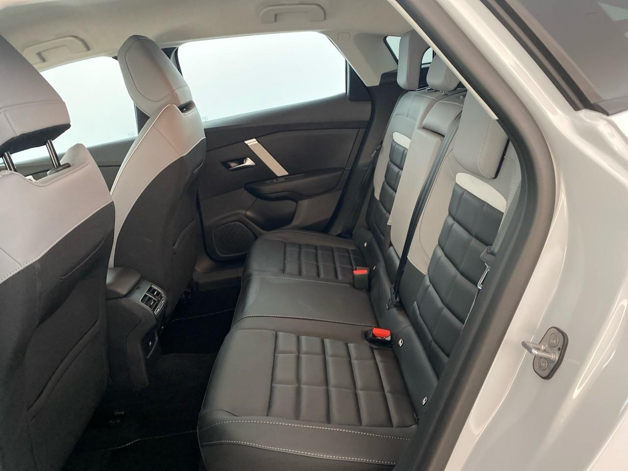 Citroën C4 hybride 145 ch e-dcs6 max — photo 10